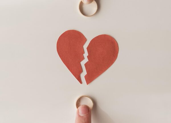 Jak opisać historię małżeństwa w pozwie o rozwód